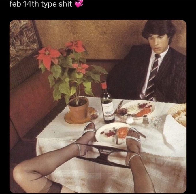 when it's dinner 🍽  time 😜❤️ https://t.co/Rjsa7Bdb2O