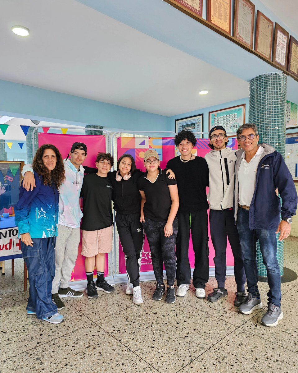 lslacolina's tweet photo. 🙋🙋♀️ Del 7 al 11 de febrero un grupo de estudiantes de nuestro colegio participó en la Escuela de Formación en Liderazgo Juvenil- #ESFORLIJ, una actividad organizada por la Pastoral Juvenil y Vocacional del DLNV.
Más detalles 👉 https://t.co/1qo6pzzhp9
#LaSalleLaColina https://t.co/0EoC8cnhqU