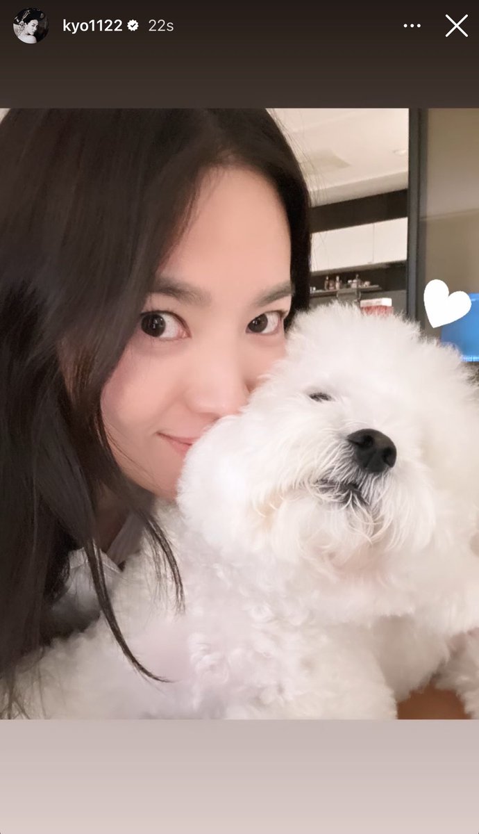 Melody1122Mel's tweet photo. Happy Valentineβs Day π₯°π₯°π₯°π₯°
#SongHyeKyo π₯° #SongRuby https://t.co/pfzwqldZTM