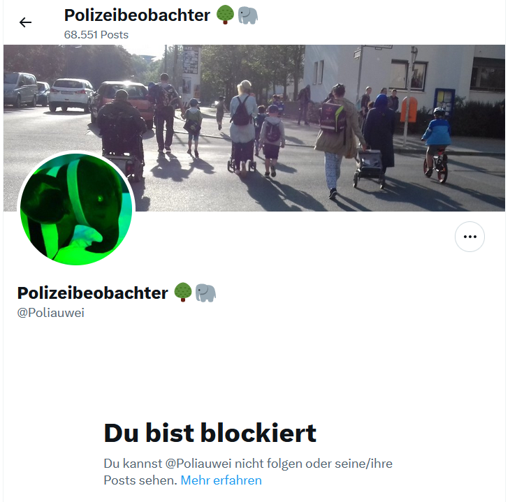 RiderSurly's tweet photo. Was passiert, wenn man beim "gefähähäääärlich"-Spiel nicht mitmachen will und die StVO anführt:

...

🤡 https://t.co/6tyJdLTlAk