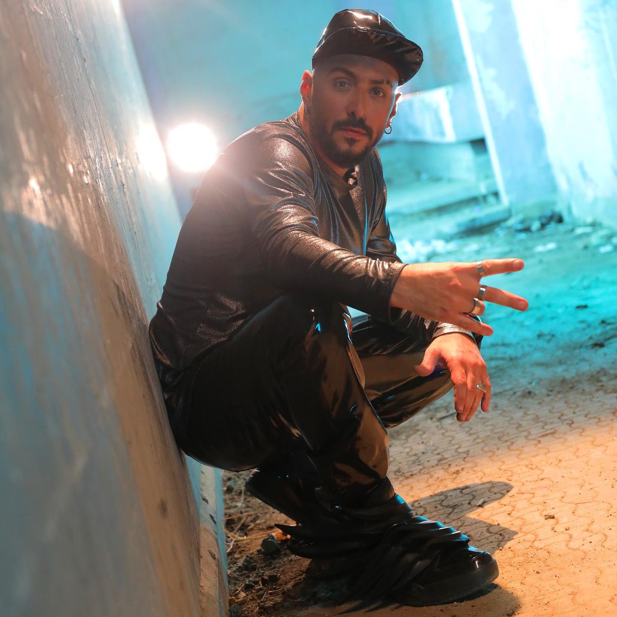 خاص- الفنان شارل مكريس يعود لجمهوره بـ "الرقص مع شارل" موجّه للأطفال
 bisara7a.com/?p=251746 

<a href="/CharlesMakriss/">Charles Makriss</a> 
#شارل_مكريس