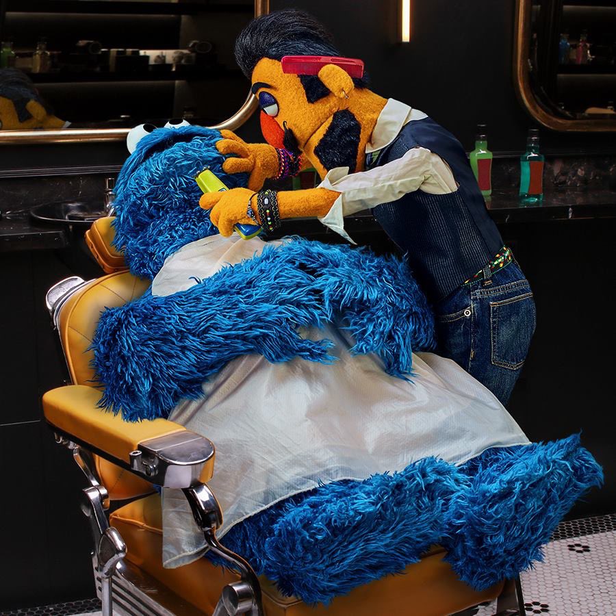 MeCookieMonster's tweet photo. It’s okay if you don’t have a valentine. Me want you to treat yourself today, bestie! 💙 #ValentinesDay https://t.co/YsvuenAFVs
