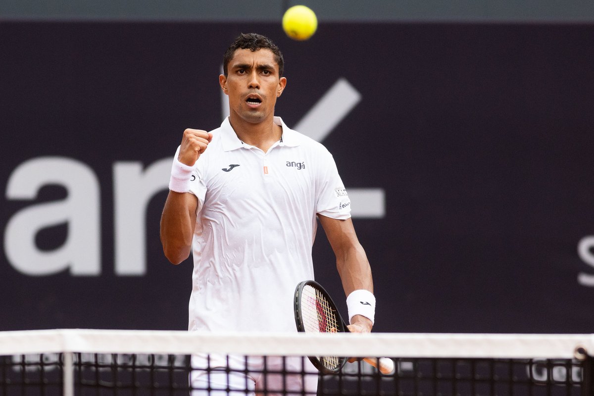 RioOpenOficial's tweet photo. Chuva de convites! 🙌

Thiago Monteiro recebe o último wildcard para a chave principal do #RioOpen10Anos!

Felipe Meligeni disputará o qualifying de simples e a chave principal de duplas com Marcelo Demoliner, e Matheus Pucinelli também joga a fase classificatória de simples! 🇧🇷 https://t.co/Dop44O8sFW