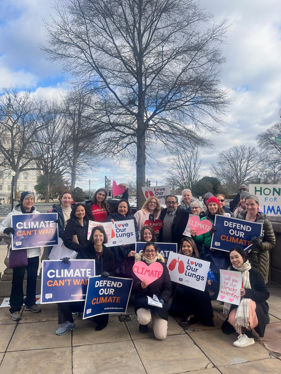 actonclimateUS's tweet photo. Thank you @RepRaulGrijalva for stopping by this morning while we were on Capitol Hill with @CleanAirMoms and @enviRN asking our leaders if they'd be our climate Valentines and #DefendOurClimate and public health! #CHA 💌🌎 https://t.co/p4TNxttWOO