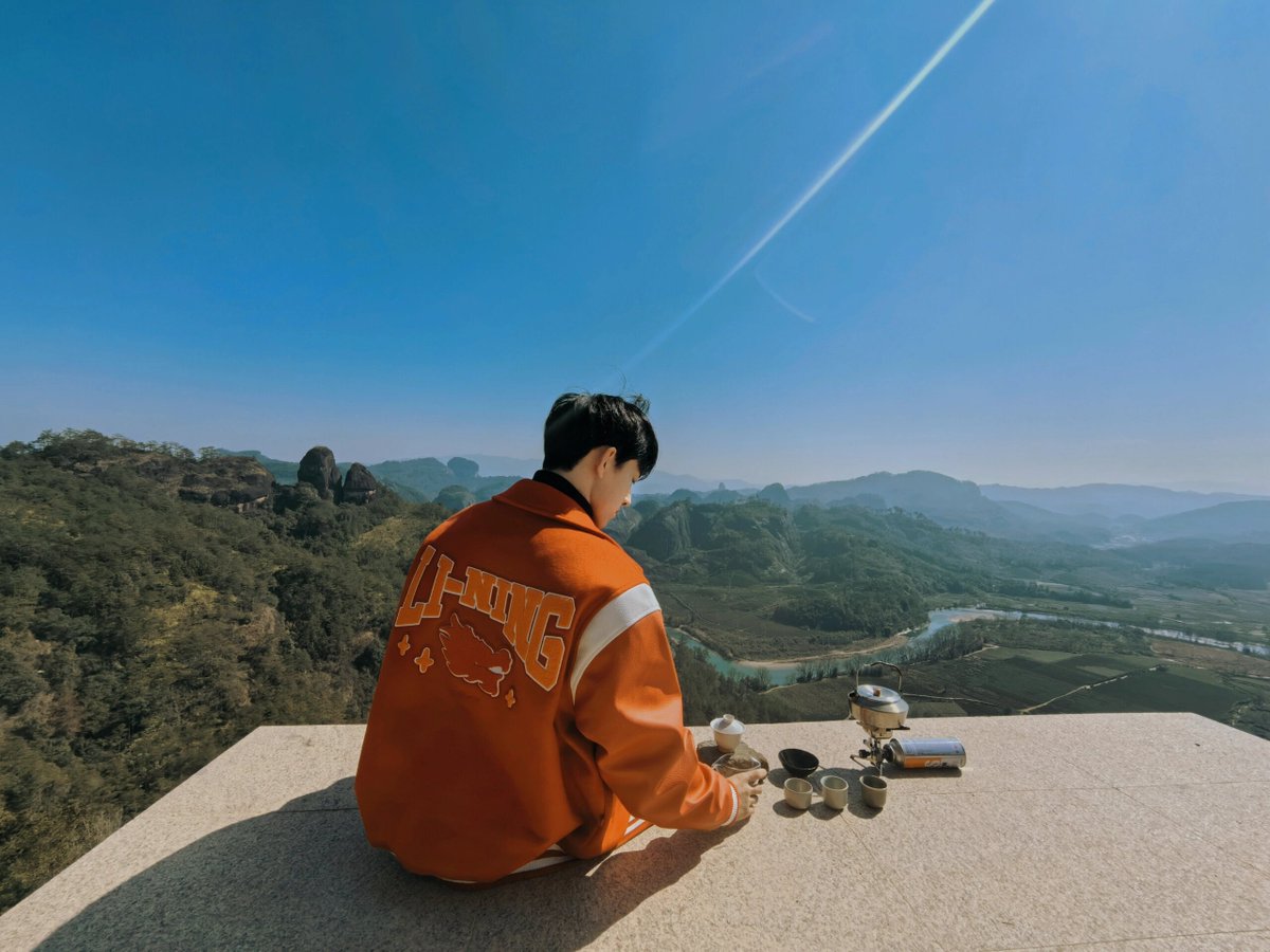 gjc1001's tweet photo. Sit alone with a cup of tasty tea &amp; watching beautiful peaceful view &amp; enjoying the fresh air it's a my kind of party. https://t.co/oQogFPT1EZ