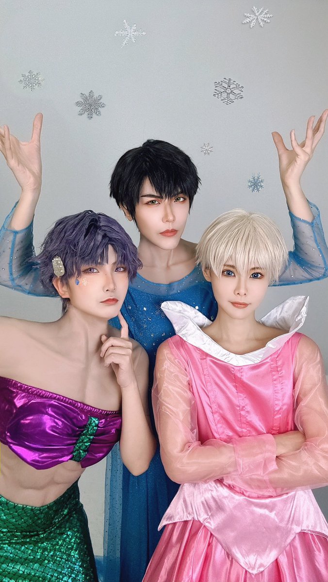 CoserAzusa2023's tweet photo. @yao_alma_tw  情人節快樂，是誰家老公玩喵喵牌輸了🐱？！
🌹 Happy Valentine's Day💕💕💕

？？？戀與迪士尼公主👸？？？？
Love and Disney Princess 😆二創純屬娛樂🤭
#祁煜 |梓官
#沈星回 ｜Alma
#黎深 |YAO 
#戀與深空 #loveanddeepspace #恋と深空
#rafayel https://t.co/vrQp12tRFz