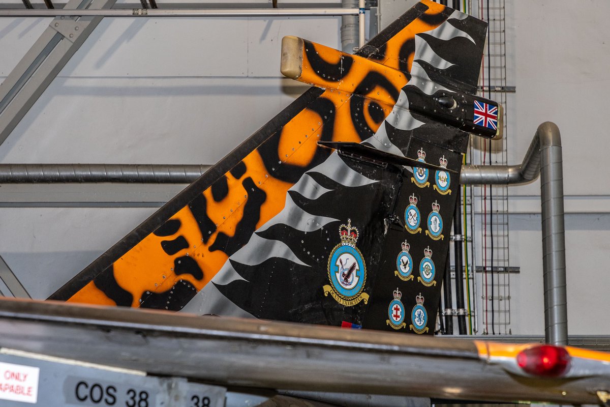 Lossie’s big cat spotted
A DISTINCTIVE Jaguar aircraft was unveiled at its new home in Lossiemouth as one of the Royal Air Force’s oldest squadrons celebrated its 110th anniversary. Go to rafnews.co.uk to subscribe #rafnews #royalairforce
