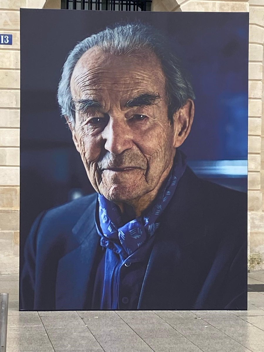 ⚫ Qui mieux que lui a fait vivre la force du droit ?

La France rendait aujourd’hui hommage à une grande figure humaniste, une grande figure de la nation, une grande figure pour notre profession.

Nous ne l’oublierons pas. Nous ferons vivre son héritage. 

#RobertBadinter