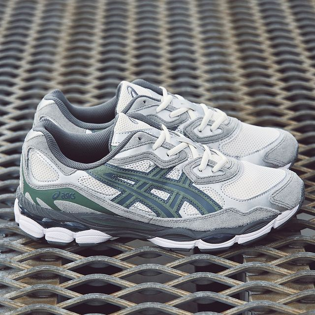 【中古】「非常に良い」101 (Deluxe Edition) ASICS GEL-NYC “Cream/Steel Grey” (アシックス ゲルNYC) [1203A383
