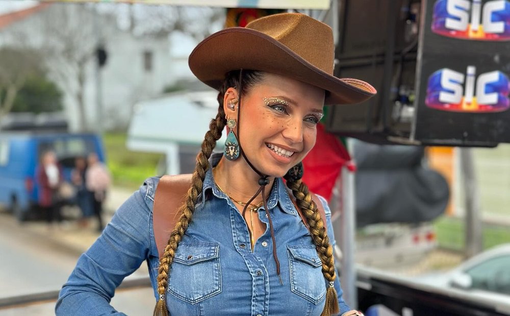 AI, QUE PARVO! tweet media