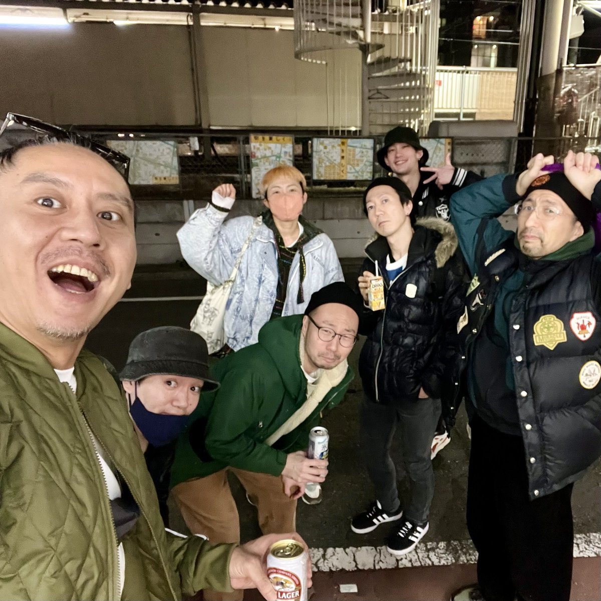 repoll_hase's tweet photo. TDD終わって、早速リハーサル!
Repoll:FX、23年目!
長くやって来てるチームだからこそ、楽しく、有意義なダンスライフを😆
#repollfx
#bebop
#ukjazzdance
#entertainmentbebop
#本当のフルメンバーは10人
#HASE
#グラサンサトウ
#JIME
#HAGEMARUKUN
#KITAM
#NISSHY
#Loyd
#牛車
#Tomi
#NOBUYA https://t.co/arpHqu0l7g