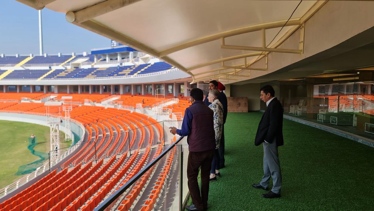 I extend my gratitude to PCA Honorary Secretary Dilsher Khanna @dilsherkhanna and Vice President Preet Mohinder Singh Banga for giving me a tour of the advanced facilities in the stadium, catering to both players and cricket enthusiasts. #CricketFever #UKinIndia (2/3)