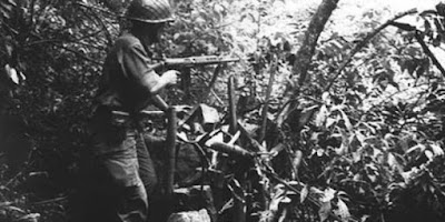 CES_salta's tweet photo. Recordamos al Cnel Juan Carlos Jones Tamayo, recientemente fallecido, con una de las cartas que él enviaba cada año a los soldados que libraron a su lado aquel combate contra el ERP en Tucumán.

A 49 años del Combate del Río Pueblo Viejo
https://t.co/D9IT8YK4e4 https://t.co/lmvysN2Cy4