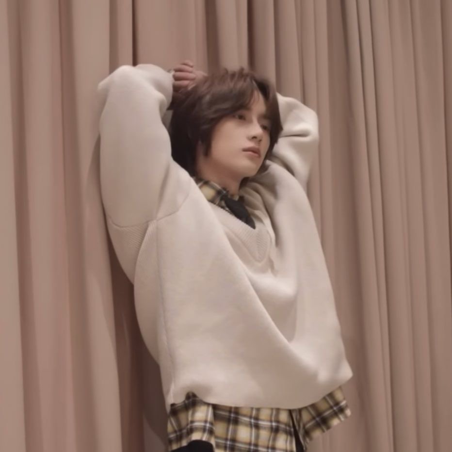 nyangsstar's tweet photo. guess who's going to jail tn
a beomjun au

wherein beomgyu keeps getting arrested in their university's jail booth, which is weird since he's the only one consistently detained for hours on end.

but with campus hottie yeonjun behind his numerous arrests, can he really complain? https://t.co/rM3oNDFvsx