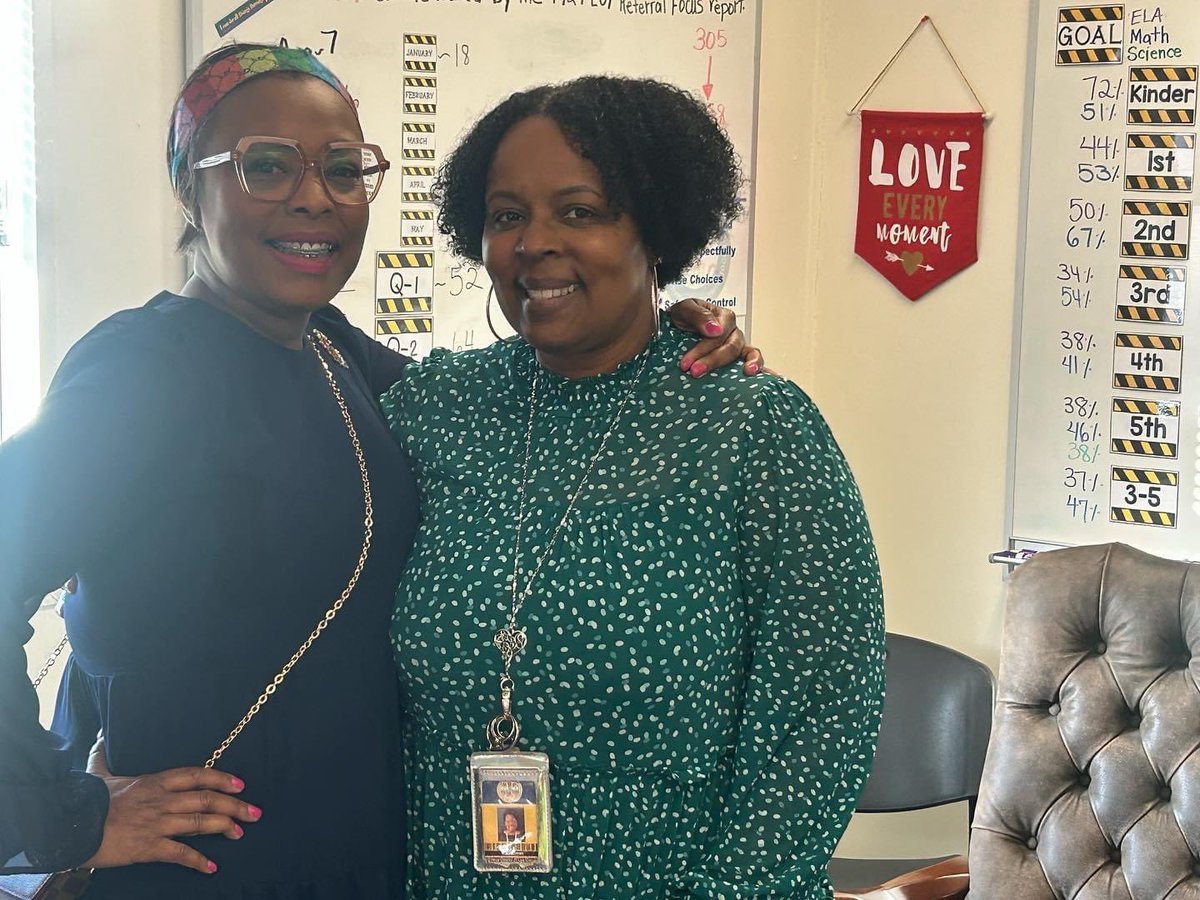 Thank you to Tisha Ferrell, a proud FPE alumna for participating in our Black History Month community interviews. We appreciate you for always being a Franklin Park supporter. 
#BlackHistoryMonth2024
#PantherNation
#LetsRoar