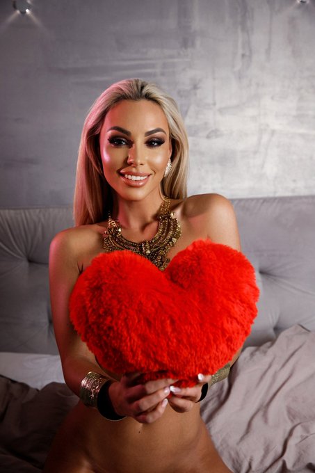 Put ❤️ if you want to wish me a Happy Valentine's Day💋💋💋 https://t.co/tGJl4oACZ6 #nude #model #sex #erotic<a href="/tag/model"class="tags"><span>#model</span></a><a href="/tag/sex"class="tags"><span>#sex</span></a><a href="/tag/nude"class="tags"><span>#nude</span></a><a href="/tag/erotic"class="tags"><span>#erotic</span></a>