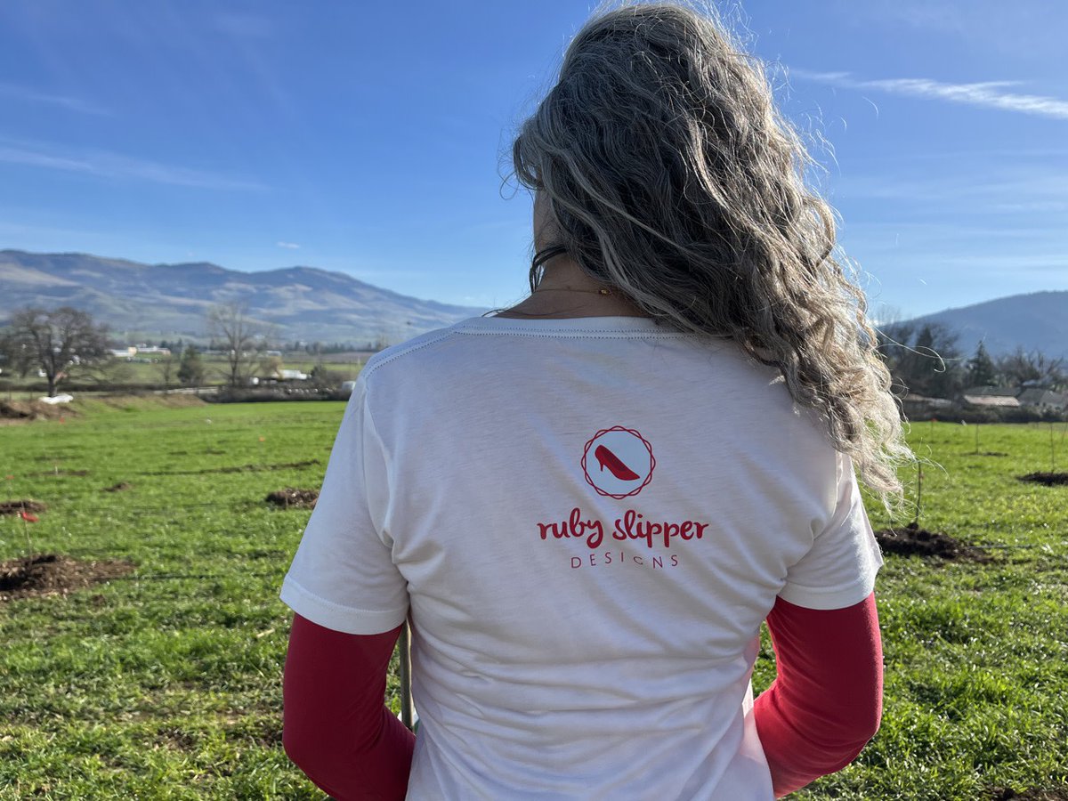 Feeling the #love for our Ruby Slipper team and TREES! ❤️🌲 We spent an amazing Sunday volunteering with Our Community Forestry and Plant Oregon planting trees for a community green nursery. Yay for celebrating trees in our beautiful state of #Oregon!