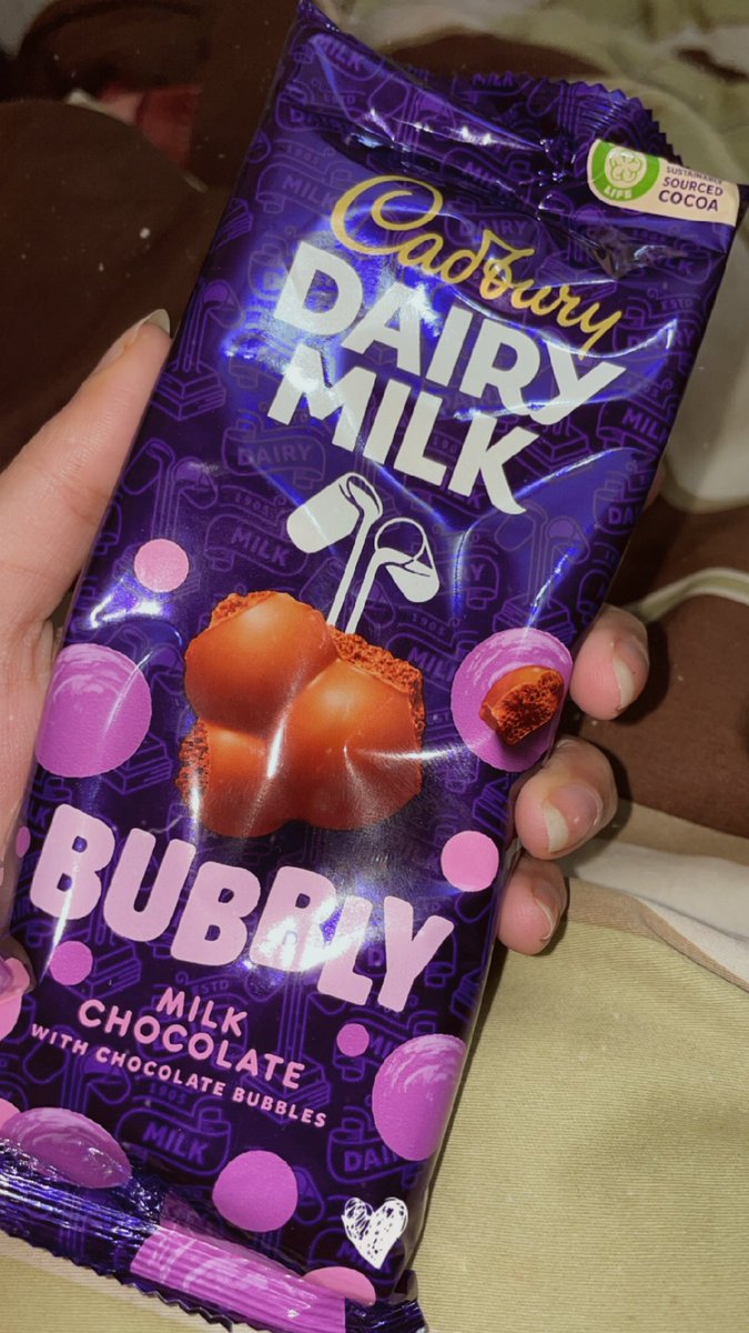 Memu_1211's tweet photo. What did you get today?😅
I got this❤️😍🍫 https://t.co/uUcRee6R1u