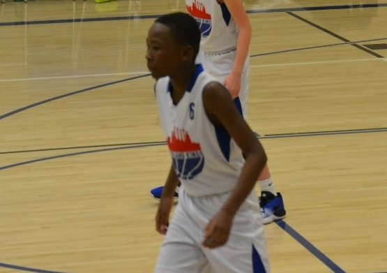 Senior Spotlight: Edric Binagi
Advice to players: Don't be afraid to take the shot or make the play.
Anything to Add: HAVE FUN!