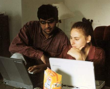 GMJuditPolgar's tweet image. The one was yesterday.🙏 
The other one seems like yesterday.😉
Friendship has no age. 🔗
#ChessConnectsUs #ChessOlympiad #torchrelay #FIDE #ChessBaseIndia @Vishy64theking
📷Aditya Sur Roy