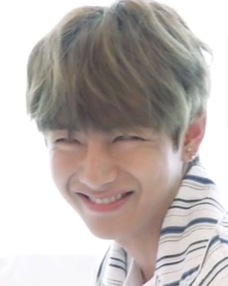 KTAEHYUNGphi's tweet photo. anjay anjing abah kenjo bangkit dari kubur https://t.co/KRE4NIIZWm