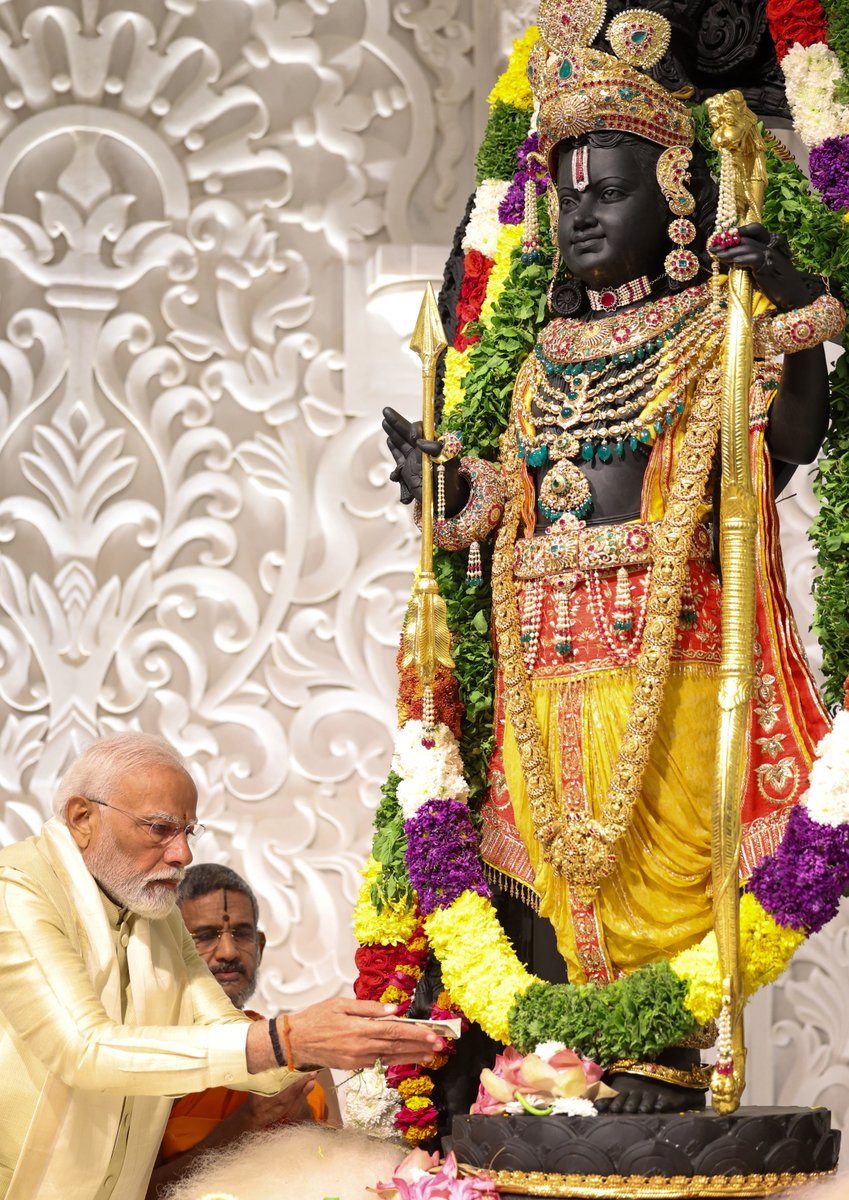 BJP4India's tweet photo. ये समय भारत के अमृतकाल का समय है। ये हमारी आस्था और संस्कृति के लिए भी अमृतकाल का समय है। 

अभी पिछले महीने ही अयोध्या में भव्य राम मंदिर का सदियों पुराना सपना पूरा हुआ है। रामलला अपने भवन में विराजमान हुए हैं। पूरा भारत और हर भारतीय उस प्रेम में उस भाव में अभी तक डूबा हुआ है।

अयोध्या के हमारे उस परम आनंद को आज अबू धाबी में मिली खुशी की लहर ने और बढ़ा दिया है। ये मेरा सौभाग्य है कि मैं पहले अयोध्या में भव्य श्रीराम मंदिर और फिर अब अबु धाबी में इस मंदिर का साक्षी बना हूं।

- पीएम @narendramodi