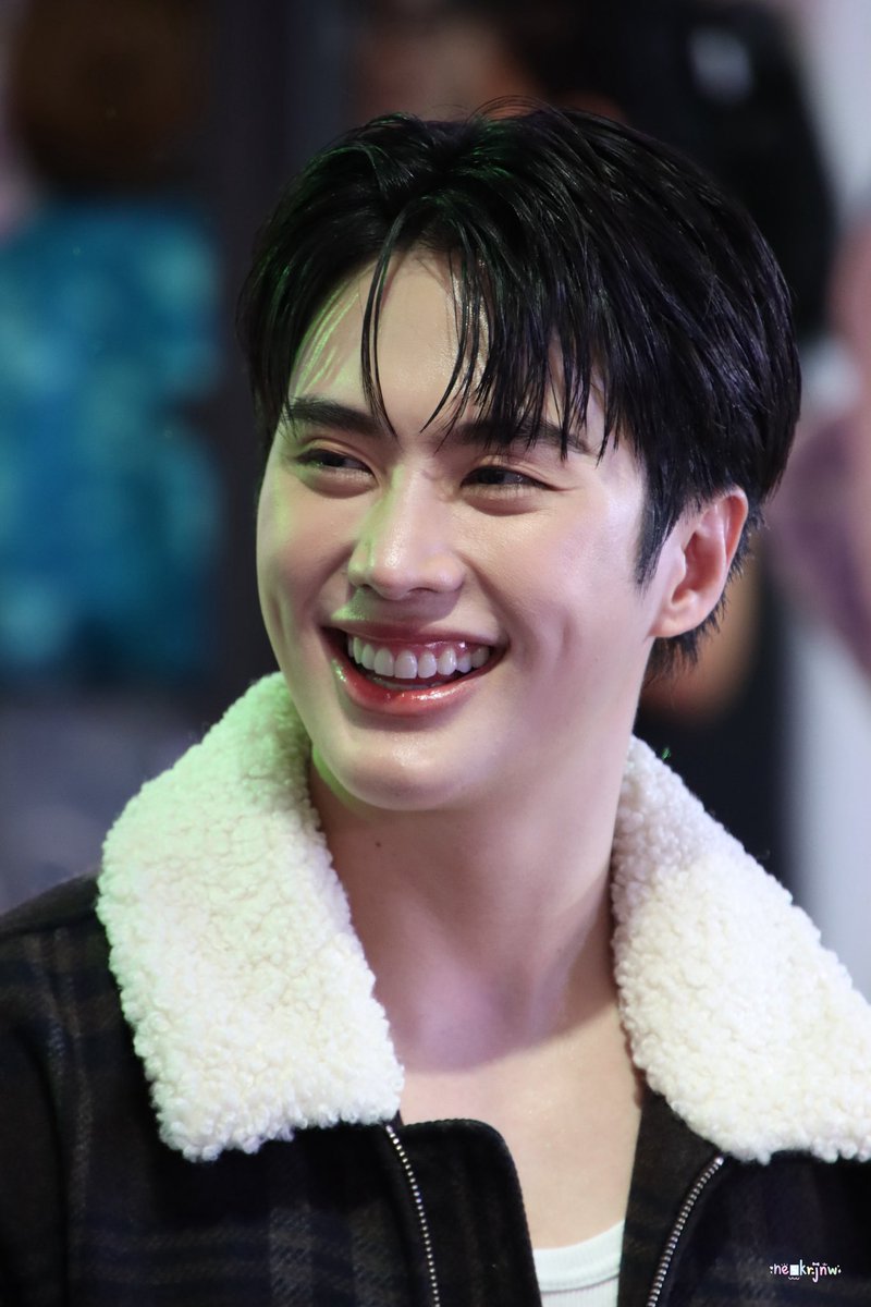 เหมือนลอยลงมาจากสวรรค์
🧚 

#Carlyn1stAnniversary
#CarlynXGreatInn
#innsarin