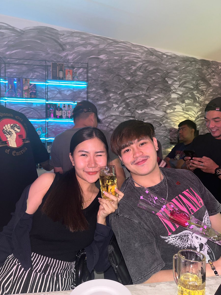 nice243's tweet photo. ปีหน้าต้องได้ถ่ายกับแฟน🥺 https://t.co/SM3IMe5ZU1