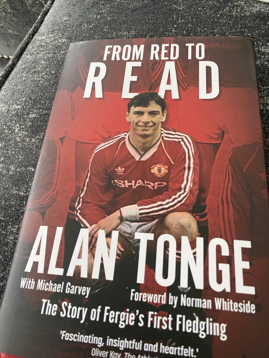 Thanks for the book ⁦@Alan_Tonge⁩ hope you were kind to me 🤣😃