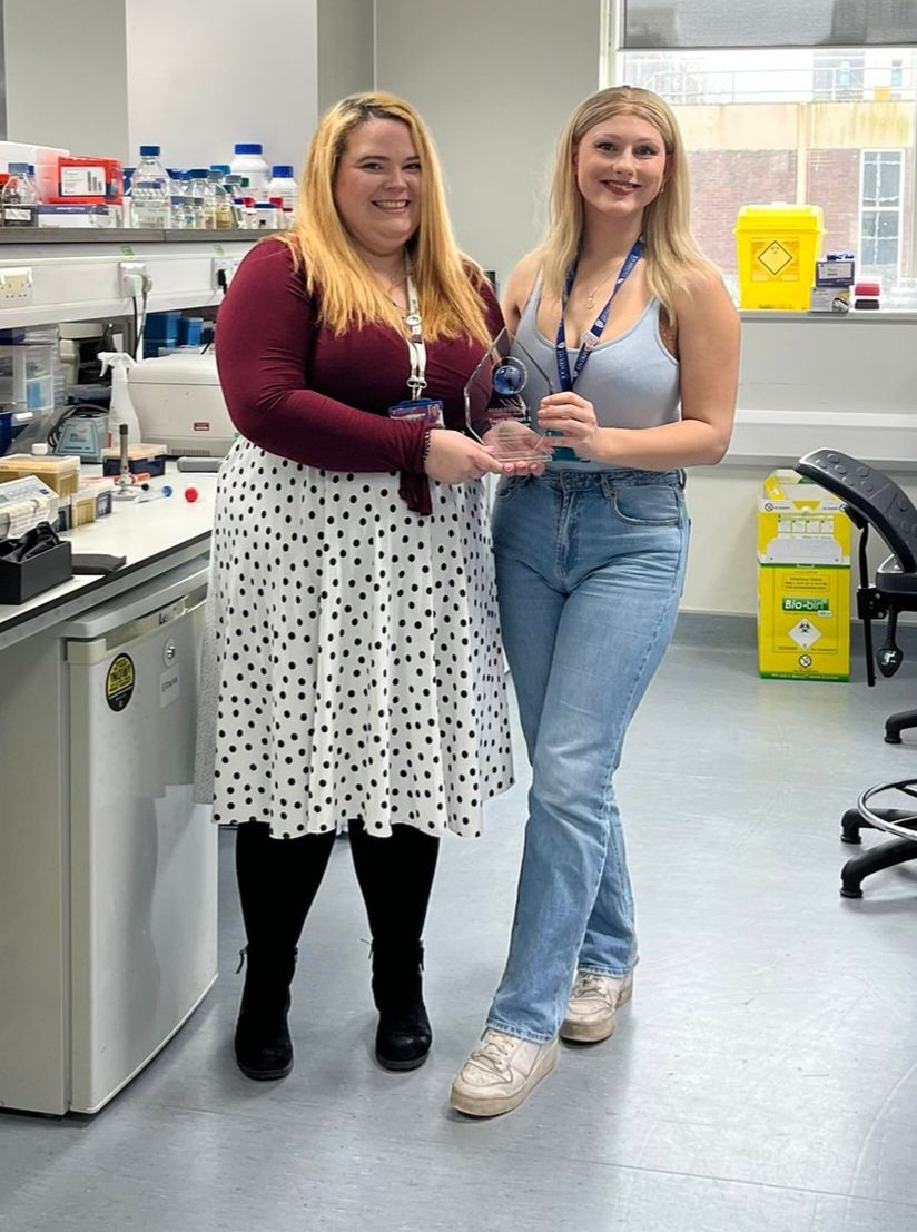 DrPottenger's tweet photo. @teganhibbert and I were delighted to receive our trophy today for winning the #PCRbiosystems Research Grant award for 2023. We can't wait to use the money towards the reagents to continue our work in @JoJofoth's group @LivUni_IVES #awardwinners #WomenInScience https://t.co/ZKbtBvbpnV