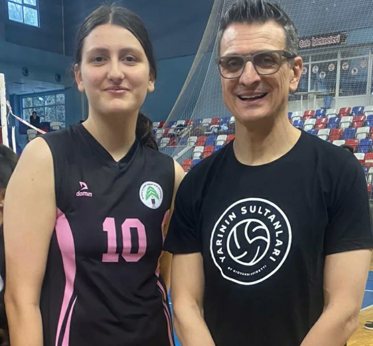 NAOO67's tweet photo. Yarının Sultanları Zonguldak
Öğrencilerimiz ve Beden Egitimi öğretmenimiz 
Merve Demirtaş Keleş  Gençlik ve Spor Bakanlığının Vakıfbank destekli Yarının Sultanları Zonguldak etkinliğine katıldılar. 
@VakifBankSK
@kdzeregligm67 
@eregli67mem
@SerkanKELES6767 https://t.co/1gBQeo8B54