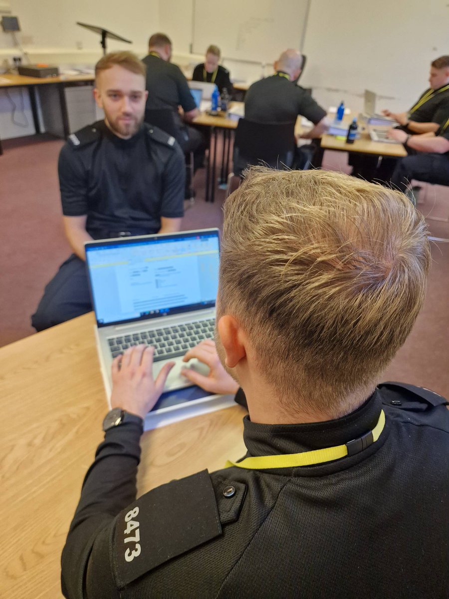 Our @BTPScotland Probationers have moved onto the crime module and this afternoon, have been practising noting witness statements on their Police issue laptop's. #LifeOfAProbationer @BTP