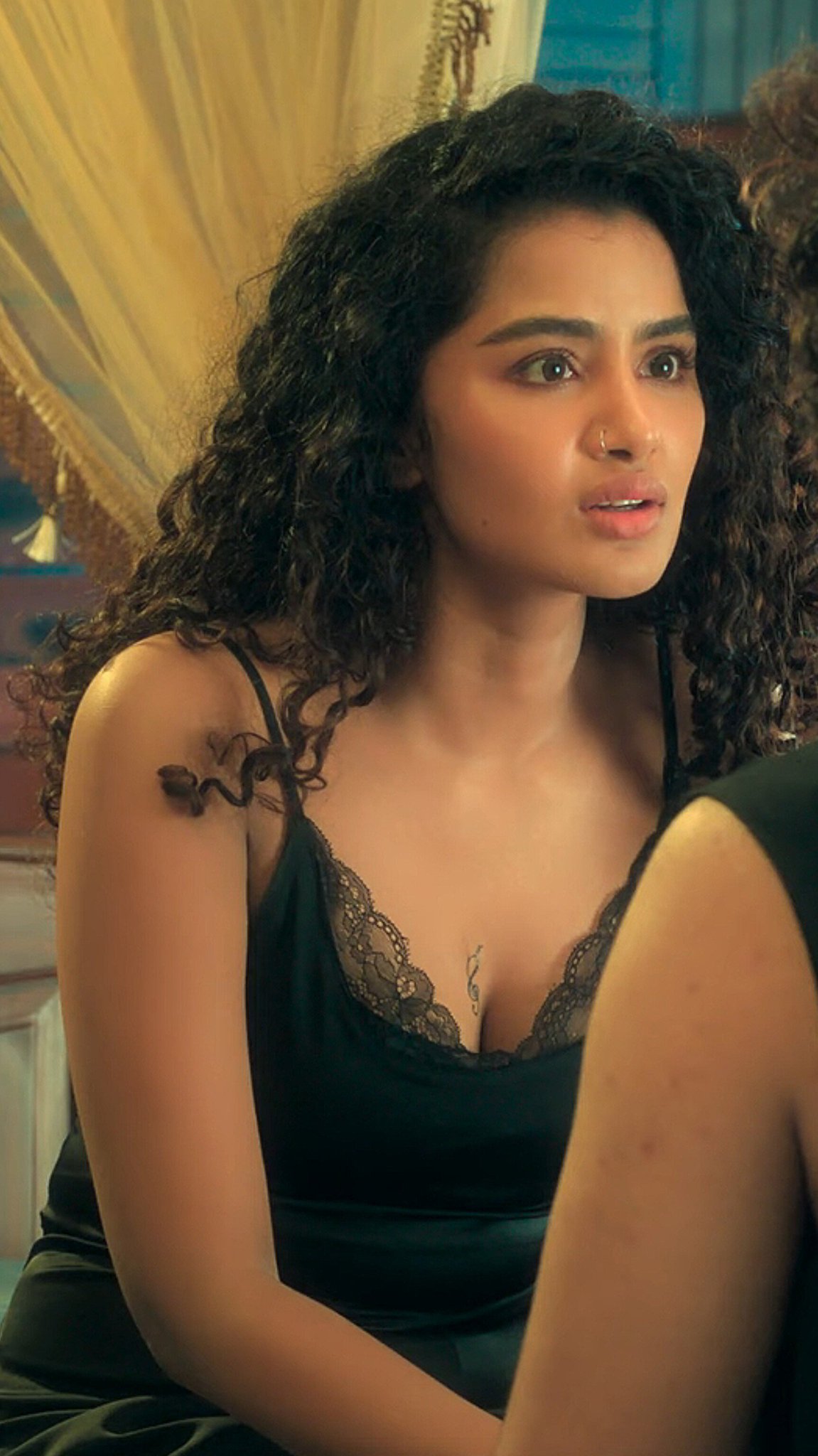 GGTxYbdXoAA8eF8?format=jpg&name=large