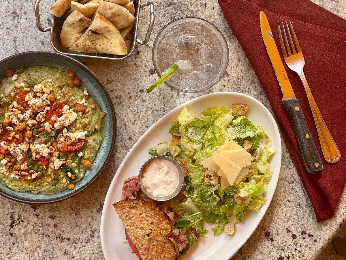 MaxsGrille's tweet photo. Savoring every delicious bite, one at a time! Looking to grab lunch, come in today to try our Lunchbox specials!  Mon-Fri 11:30pm-3pm! 
 Check out the menu down below! 
https://t.co/rZcbUnwGNu https://t.co/kxbiTXkL5Y