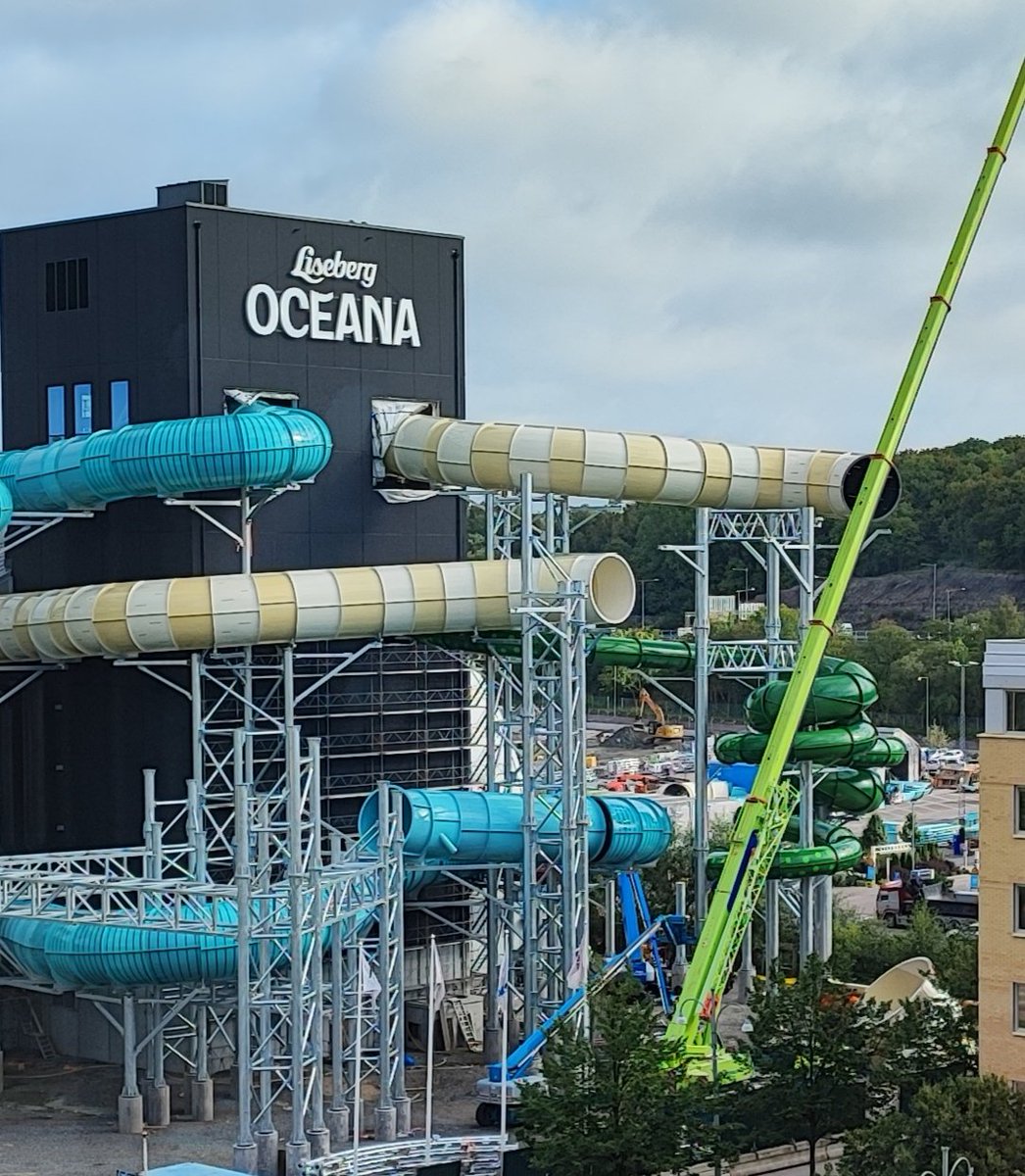 goranwesterlund's tweet photo. "Serpent" är de gröna rören i den bortre delen av bilden närmast Mölndalsån. https://t.co/PMKFwLQp3F