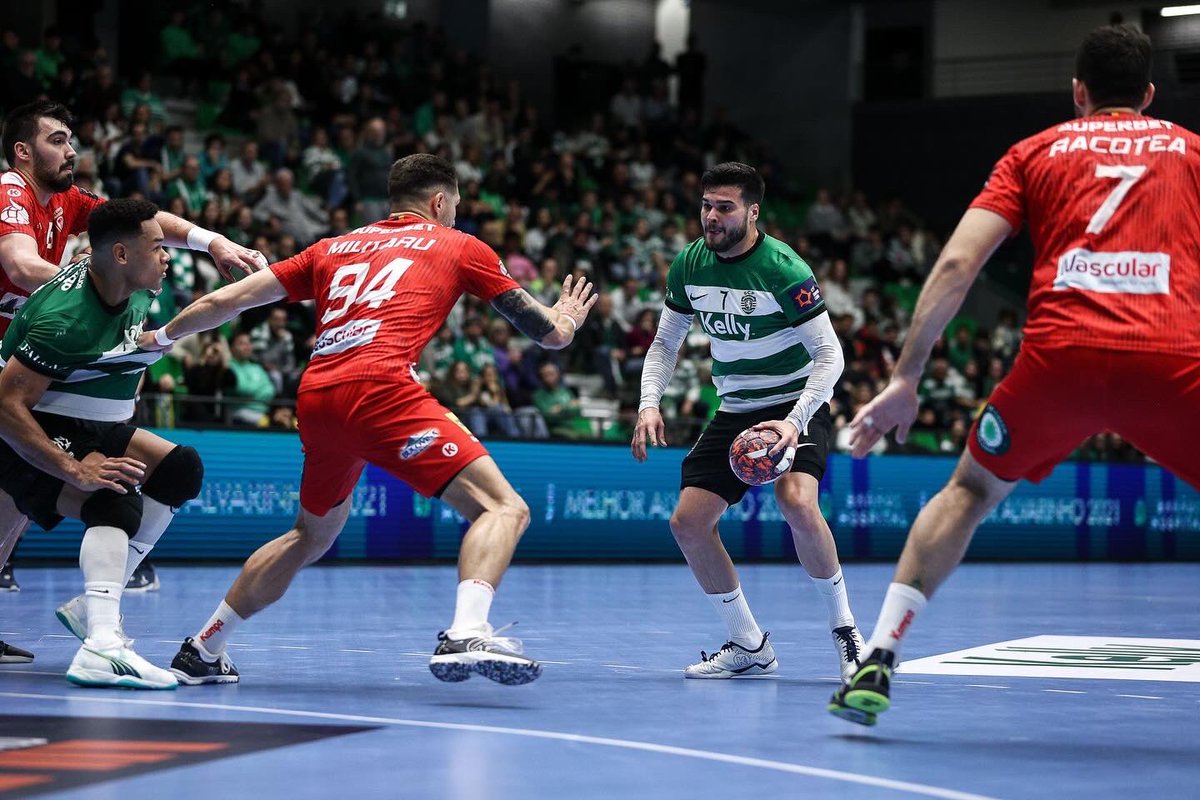 Qué bonita noite…🦁💚
<a href="/SCPModalidades/">Sporting CP - Modalidades</a>