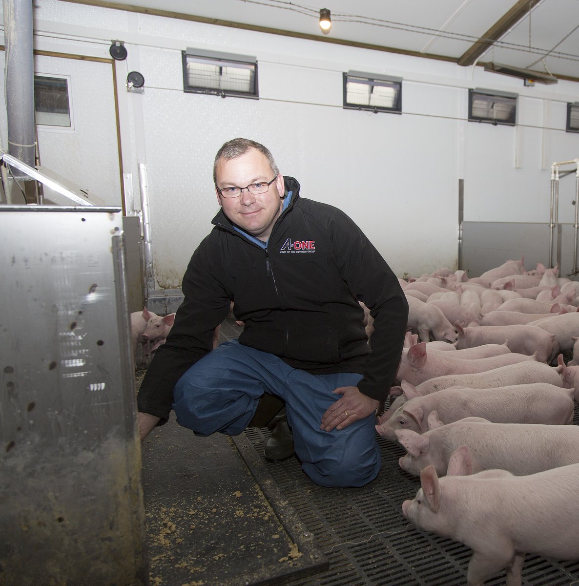 aonefeeds's tweet photo. Are you a member of the @NatPigAssoc?

Remember to show some love this #valentinesday by voting for Peter Bryant in the upcoming elections to the Pig Industry Group.

Voting closes 22nd February, for more info, and to watch Peter's manifesto video visit: 
https://t.co/psqECBNThY https://t.co/AwK5zzAUlc