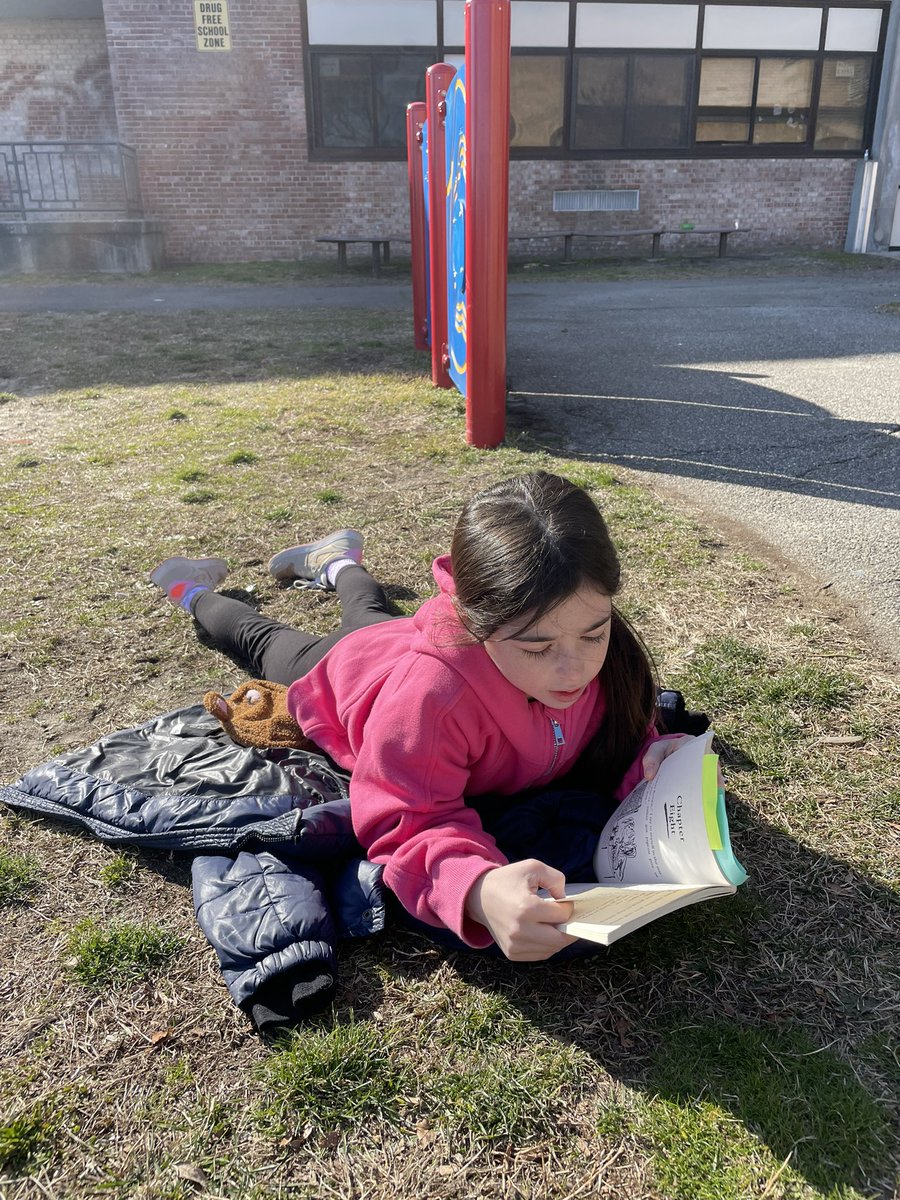 Thankfully we took advantage of some of the sunshine last week and were able to get some reading done under the sun!😁☀️ <a href="/School9E/">School 9E</a>