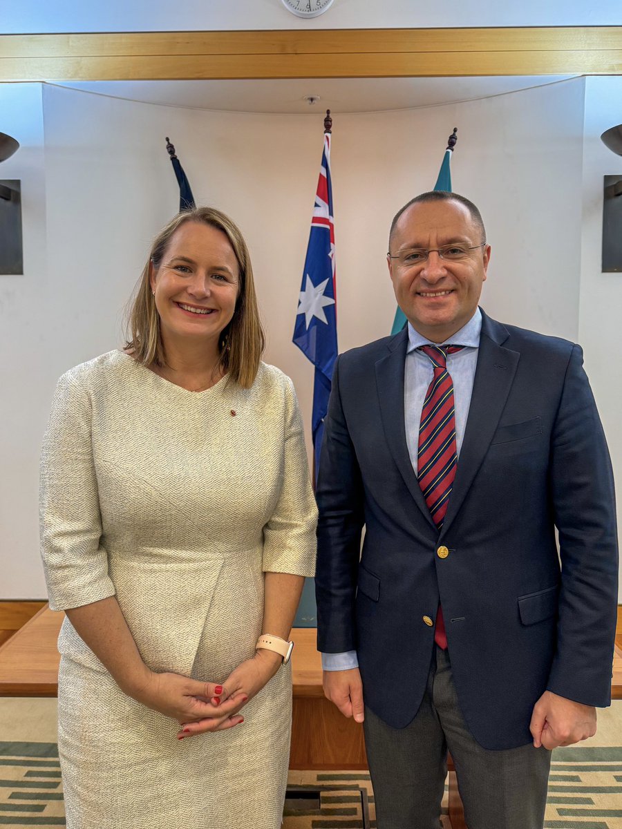 Was a pleasure to meet with @AmbVasyl from the @UKRinAUS this week. I thank the Ambassador for his time, for the productive conversation about our precious World Heritage sites like the Great Barrier Reef, and the continuing strong relationship between our countries.