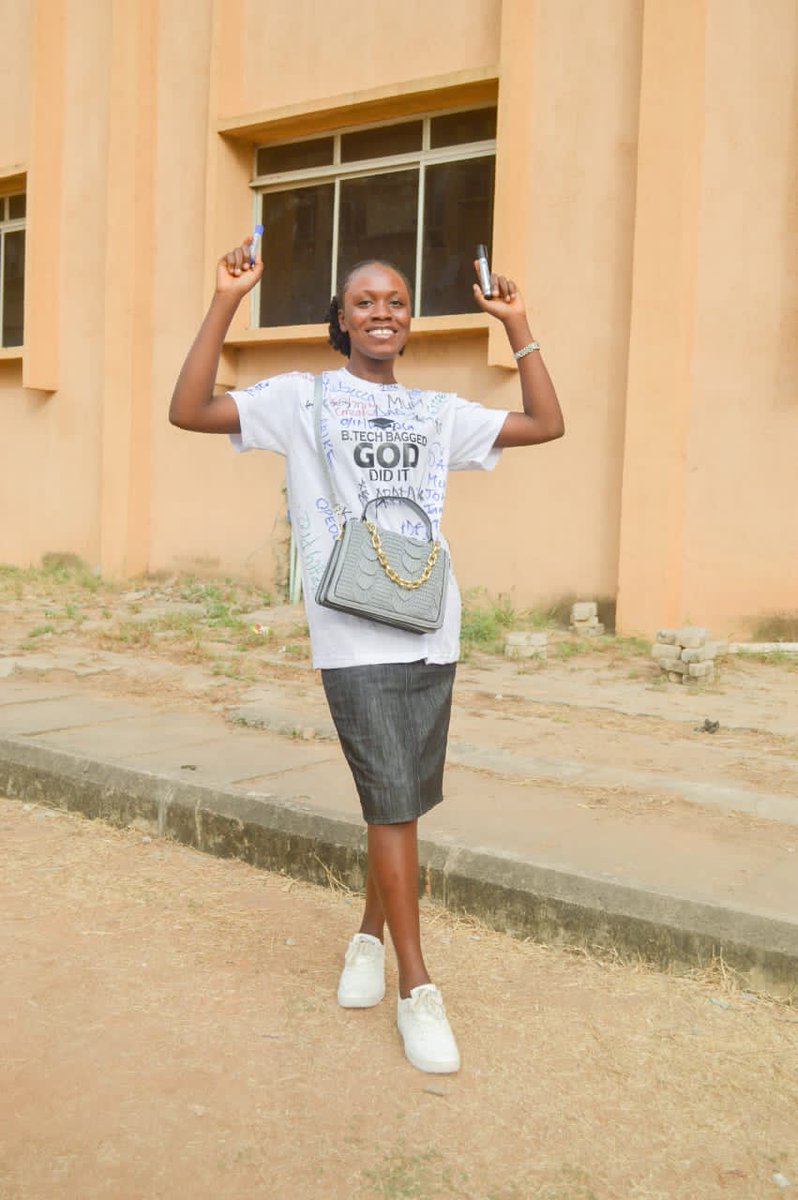 grace_adejoke's tweet photo. So, On the 10th of February, 2024.
I wrote my final exam and signed out of Uni 🤩

Indeed! God can be trusted

GOD DID IT 🙌
https://t.co/FPg1PLBaXy BAGGED ✅💯 https://t.co/OYGOu2liNd