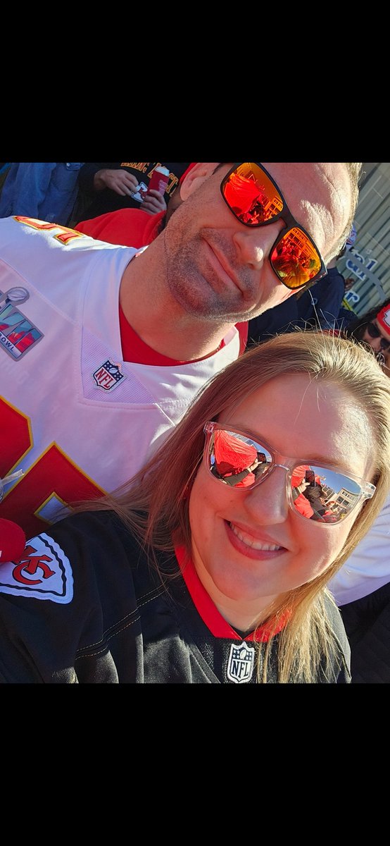 CoachPaskon's tweet photo. We enjoyed the parade, and thankful we made it home safe. Prayers to those impacted by this horrible act at the @Chiefs parade today. https://t.co/8LeFF2ZadY