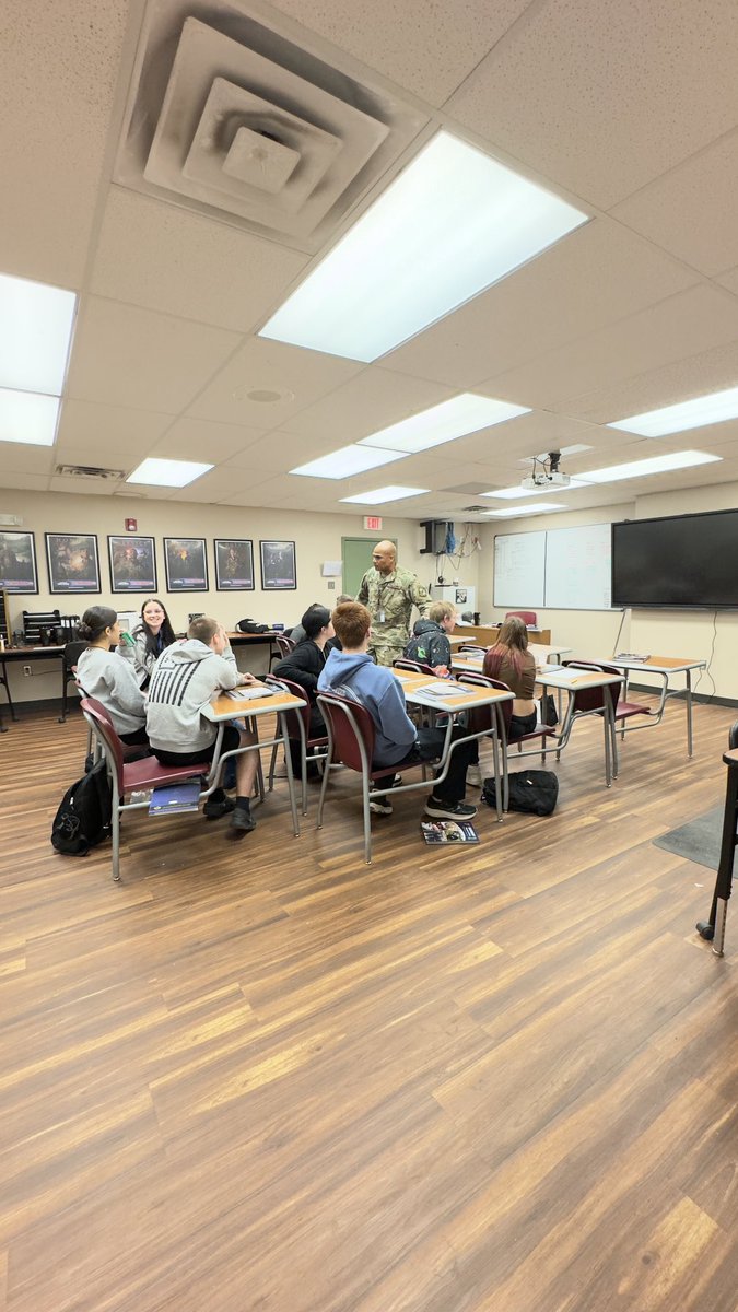 HOOAH! Today our upperclassmen worked on Winning Colors. Using a series of questions, it helps Cadets determine their strengths. Knowing their strengths helps prepare them to be better leaders. 

#OneTeamOneFight #PointerBattalion #PointerNation #VBHSJROTC