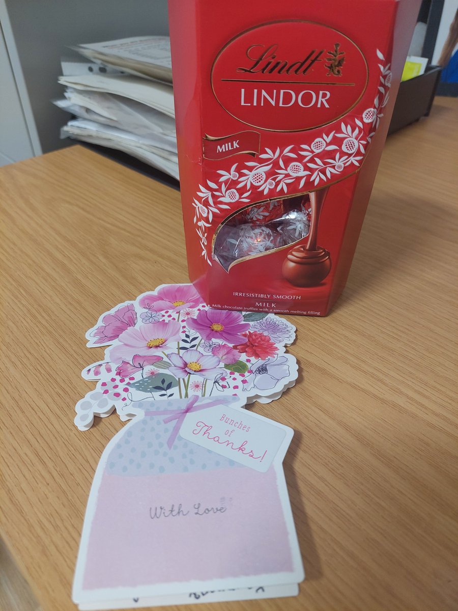 So lovely to come in today to find this lovely card &amp; gift from a student. Thank you Alannah it was great to work with you to !! 
#paedsrocks#nextgenerationofpaedsnurses#positivefeedback😊🌈
