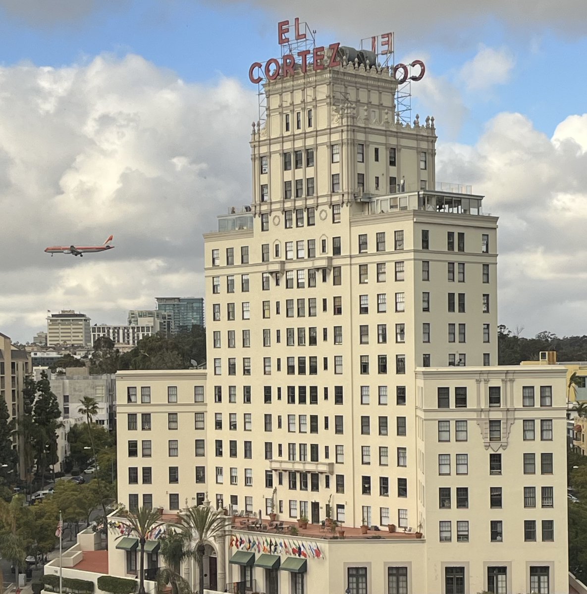 CottrillG56863's tweet photo. SAN DIEGO!! @KathyArata https://t.co/LMBz0aIYQr