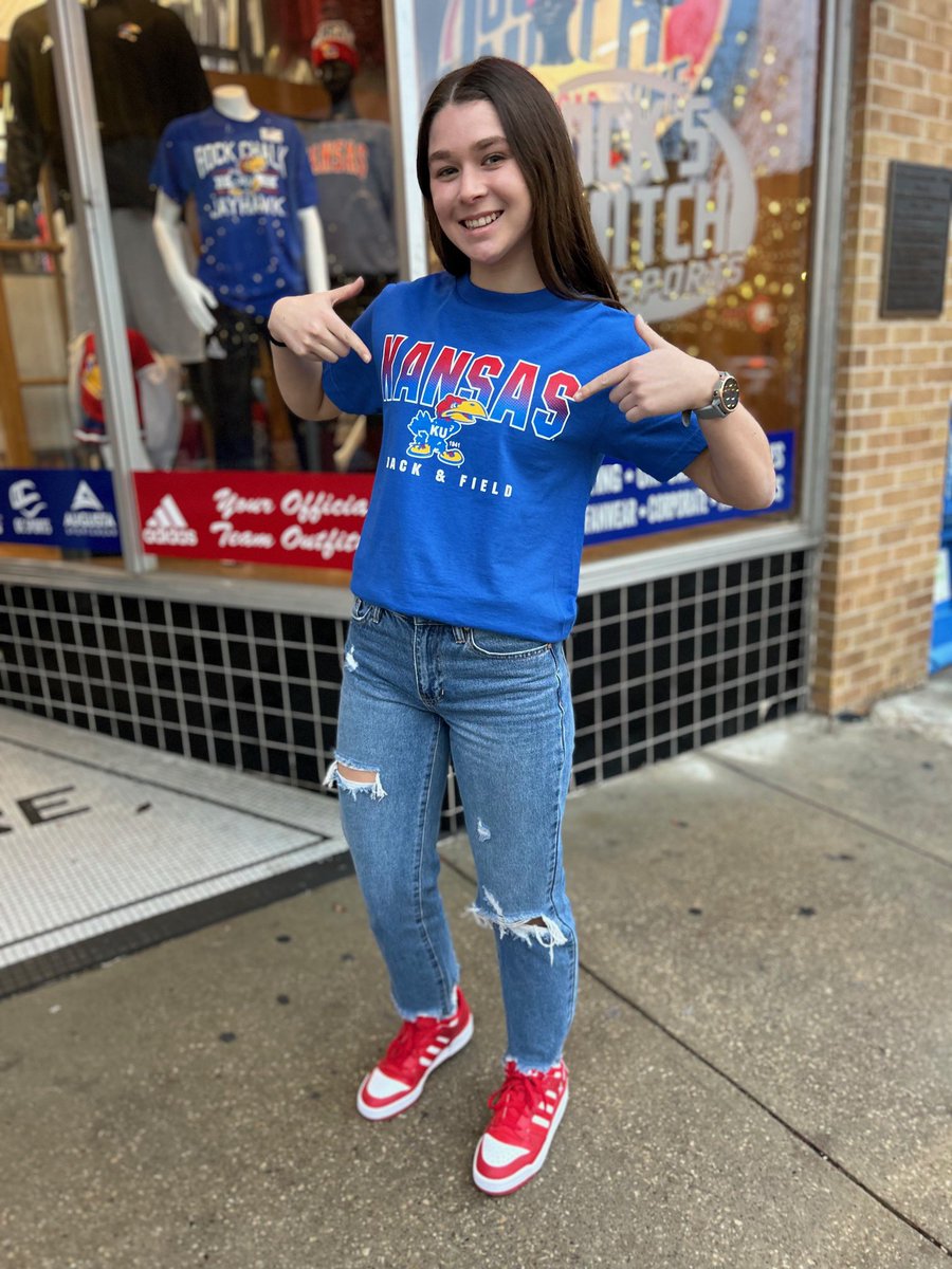 JocksNitchKU's tweet photo. Jocks Nitch x @kansastfxc 

Check out our new Jayhawk Track &amp; Field collection in-store and online!

#kutrack #kuxc #rockchalk #jayhawks #collegeapparel https://t.co/MuNUIOkaT3