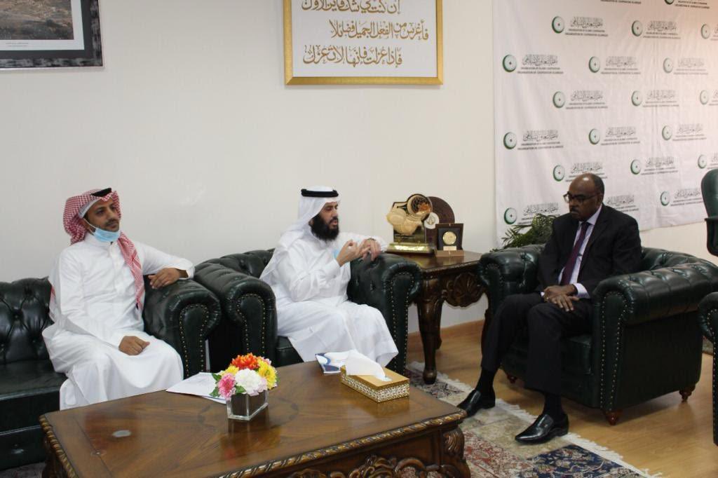 GDMF2018's tweet photo. Vice President Ayidh meeting with OIC leadership in Jeddah , Saudi Arabia https://t.co/DtLttZ58gt
