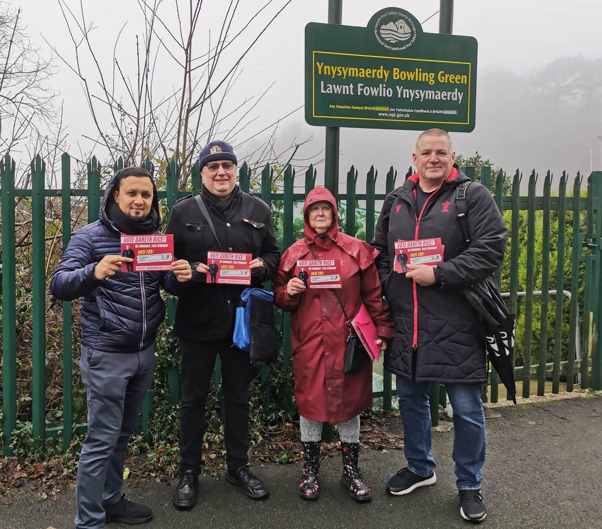 Its been a busy day for us today in #BritonFerry East ready for the #ByElection tomorrow! Thank you <a href="/Jeremy_Miles/">Jeremy Miles</a> for joining us. 

Remember to vote Gareth Rice and #VoteLabour 🌹