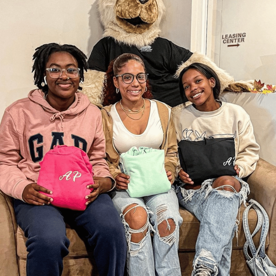 kutztownapts's tweet photo. Calling all sophomores, juniors and transfer students! The first 50 people to stop by for a tour will get a chance to win $200! 🤩

🌐  https://t.co/cJdWNJFwia

#CollegeStudents #StudentHousing #StudentApartments #AdvantagePoint #Kutztown #KutztownUniversity https://t.co/VGNz6vG4JM
