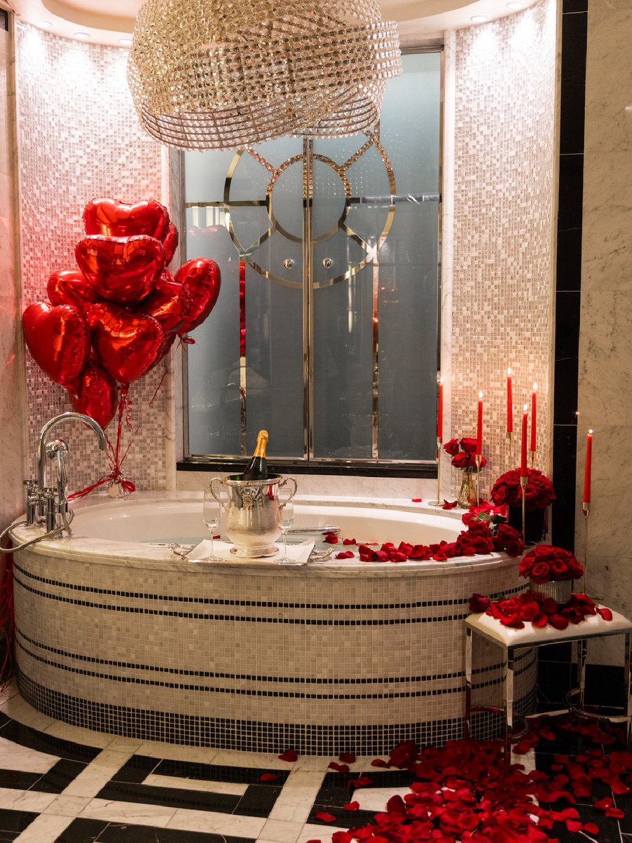 Time with the one you love is the greatest gift, but we’ll never say no to roses and Champagne. #HappyValentinesDay from The St. Regis New York. #liveexquisite