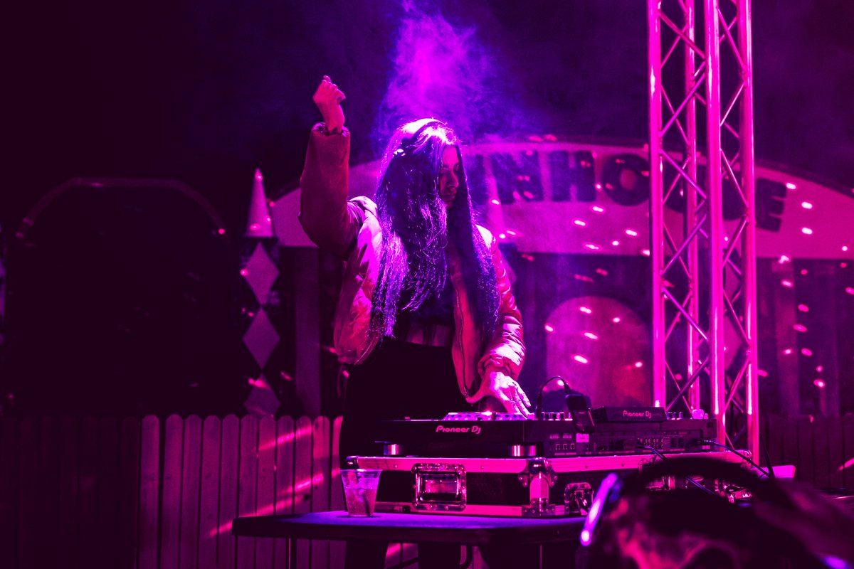 synmedia_az's tweet photo. Happy Valentines Day!
🩷 Pink &amp; Purple Edits 💜

@synmusicaz | @seppidoll | @SOVAmusic | @FullMoonFestAZ https://t.co/4ClTP1vxZN
